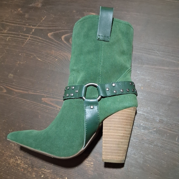 Dingo Green Suede Heeled Boots - Picture 10 of 12